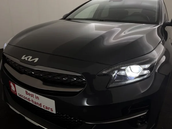KIA Cee'd (2022) — foto 24 van 30