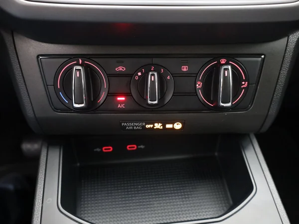 SEAT Ibiza 5P/D (2021) — foto 8 van 18
