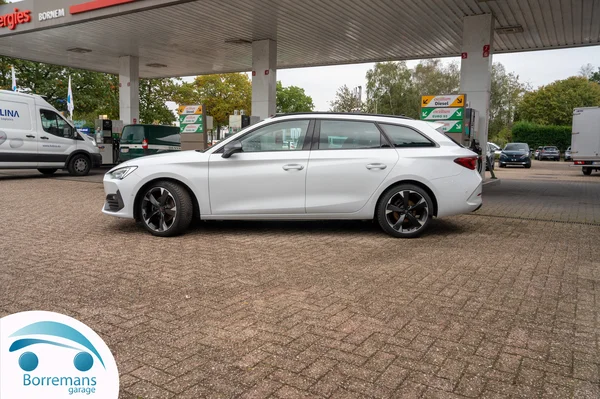 Cupra Leon (2023) — foto 37 van 47