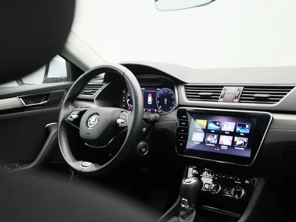 Škoda Superb (2022) — foto 37 van 47