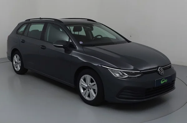 Volkswagen Golf VIII SW (2021) — foto 40 van 42