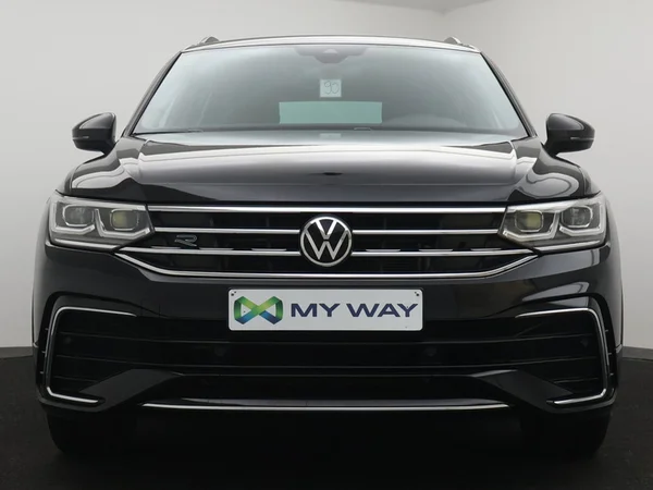 VOLKSWAGEN Tiguan (2022) — foto 20 van 27