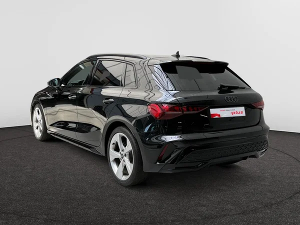 AUDI A3 Sportback (2025) — foto 8 van 15
