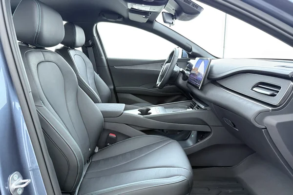 BYD Seal 6 Phev (2025) — foto 10 van 12