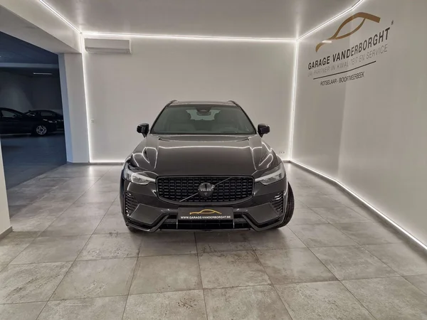 Volvo XC60 (2025) — foto 11 van 18