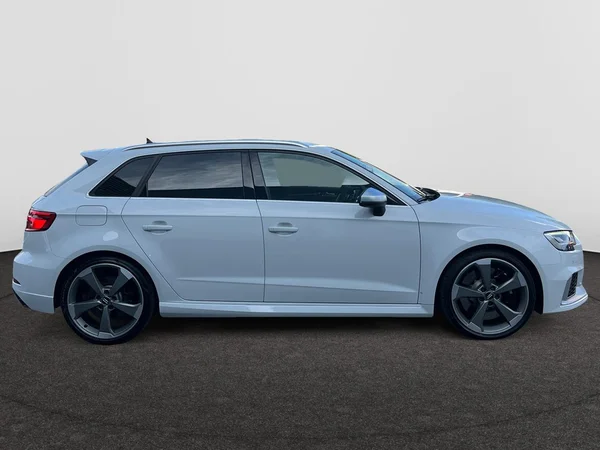 AUDI RS3 Sportback (2021) — foto 21 van 24
