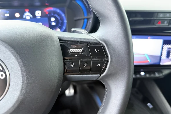 Alfa Romeo Junior (2025) — foto 7 van 20