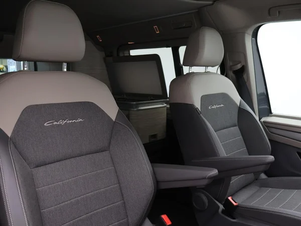 VOLKSWAGEN Multivan T7 Long Dsl (2026) — foto 7 van 27