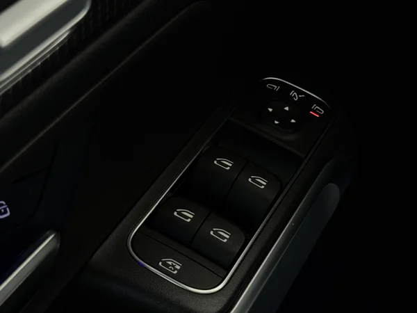 MERCEDES GLB 180 (2021) — foto 20 van 31