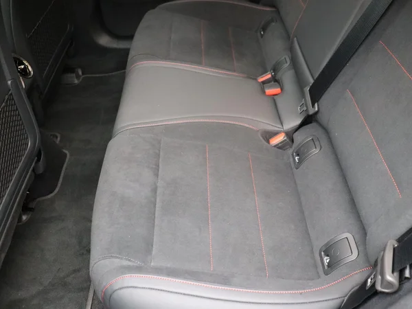 Mercedes-Benz CLA (2025) — foto 9 van 25