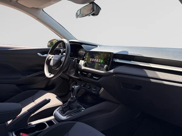 SKODA Fabia (2025) — foto 2 van 16