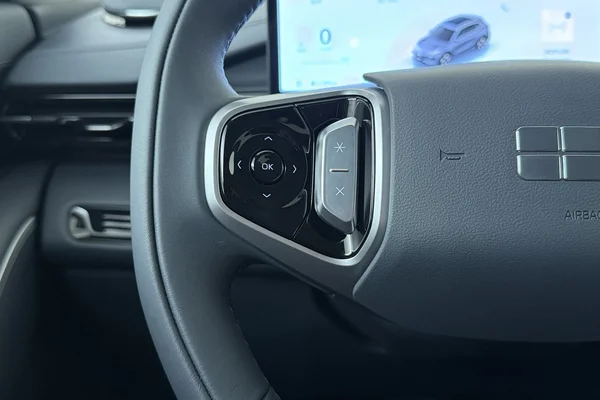 GEELY E5 (2026) — foto 7 van 20