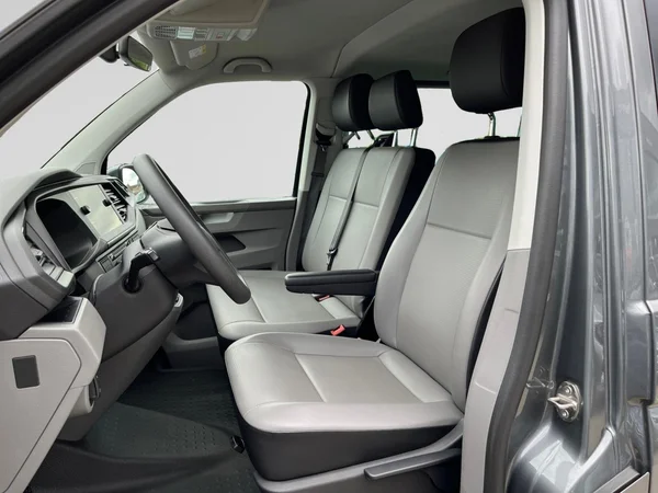 VOLKSWAGEN Transporter T6.1 1400 Caravelle Lwb Dsl (2024) — foto 18 van 21