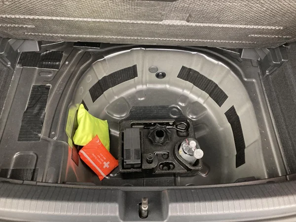 VOLKSWAGEN Polo (2022) — foto 27 van 36
