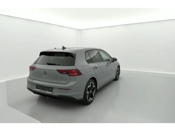 VOLKSWAGEN Golf VIII (2025) — foto 27 van 36