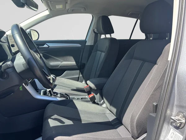 VOLKSWAGEN T-Roc (2023) — foto 4 van 19