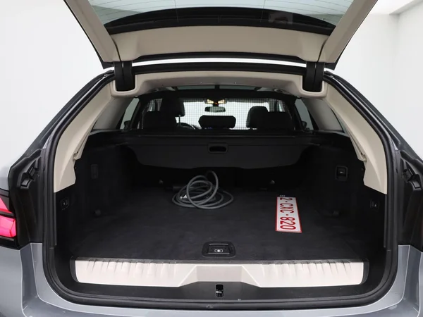 BMW 5 Reeks (2023) — foto 6 van 44