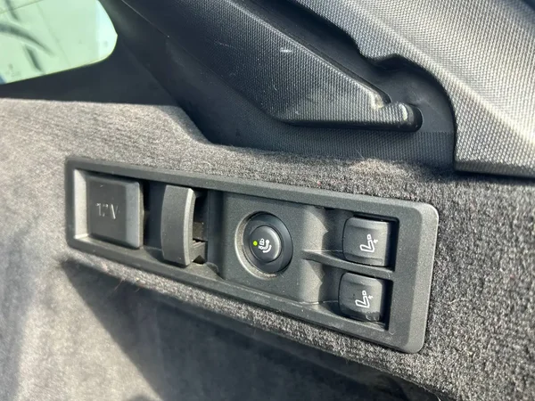 Bmw 330 (2021) — foto 18 van 31