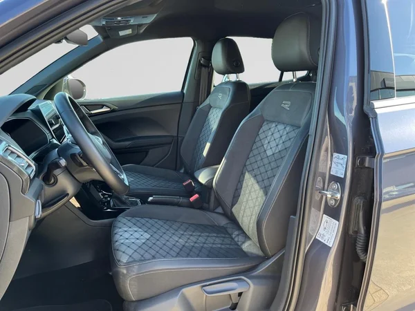 VOLKSWAGEN T-Cross (2025) — foto 16 van 21