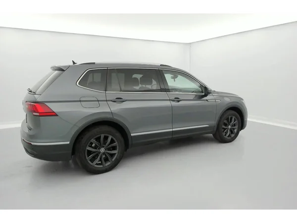 VOLKSWAGEN Tiguan Allspace (2022) — foto 34 van 35