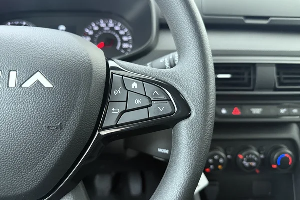 Dacia Sandero (2025) — foto 6 van 15