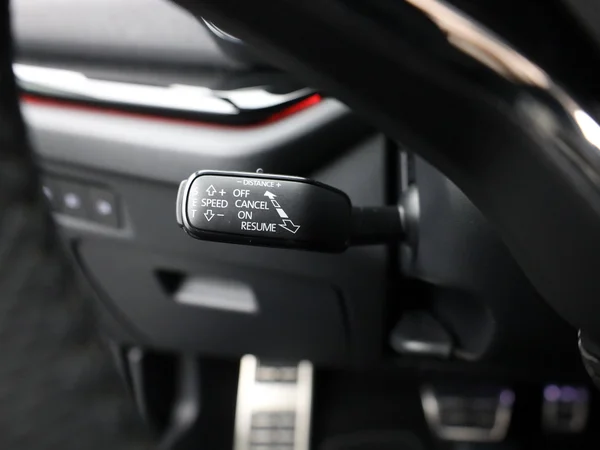 SKODA Octavia Combi PHEV (2024) — foto 3 van 22