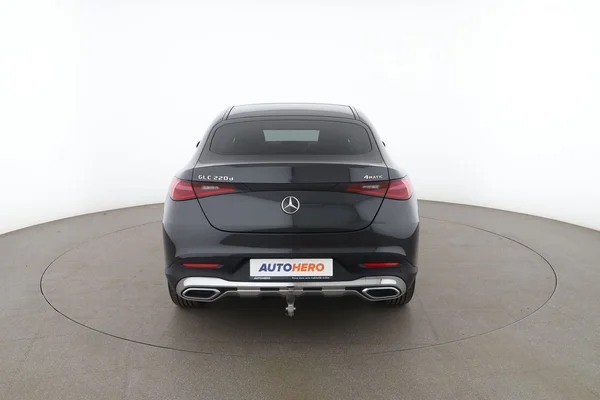Mercedes-Benz GLC-Klasse (2024) — foto 11 van 16