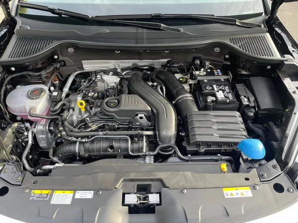 SKODA Karoq (2025) — foto 22 van 24