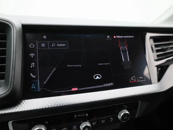 Audi A1 Sportback (2023) — foto 17 van 40