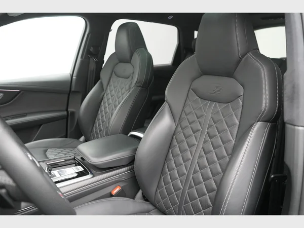 AUDI Q7 (2024) — foto 13 van 40