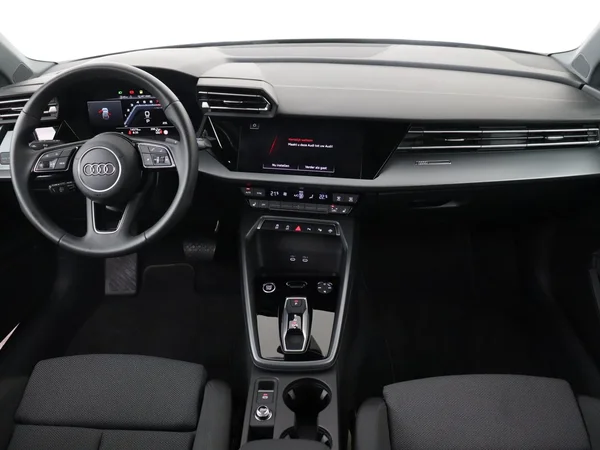 AUDI A3 Sportback (2025) — foto 3 van 19