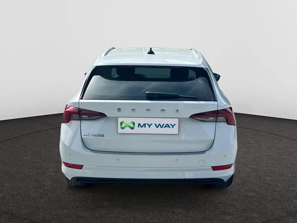 SKODA Octavia Combi Dsl (2023) — foto 13 van 18