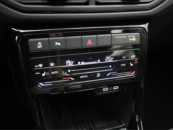 VOLKSWAGEN T-Cross (2026) — foto 8 van 19