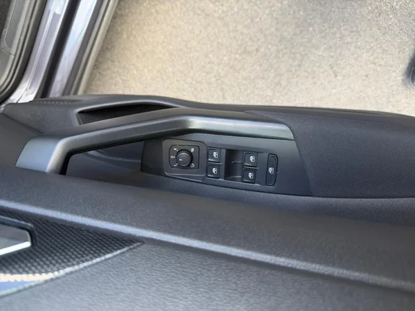 VOLKSWAGEN Taigo (2024) — foto 18 van 20