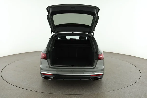 Audi A4 (2024) — foto 7 van 16