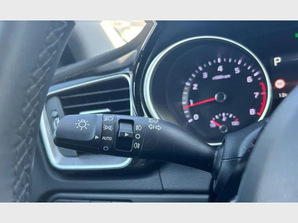 Kia XCEED (2024) — foto 16 van 29