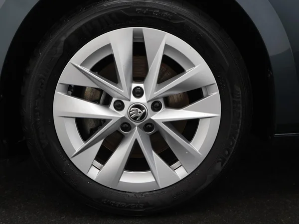 SKODA Superb Combi (2022) — foto 10 van 21