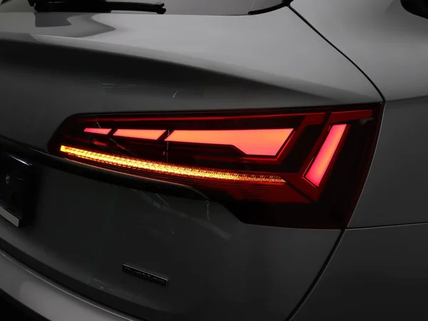 AUDI Q5 Sportback PHEV (2024) — foto 7 van 19