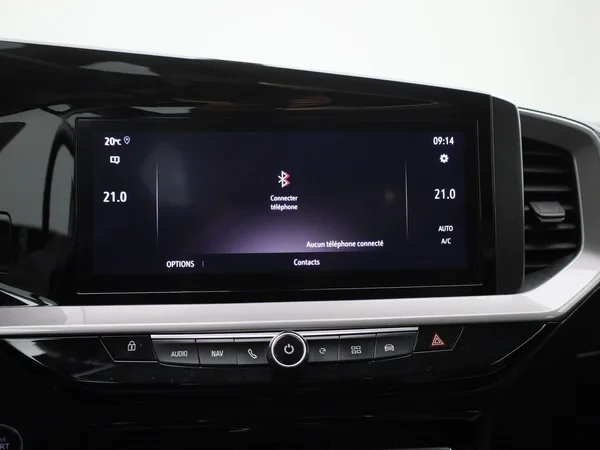 Opel Mokka-e (2023) — foto 14 van 39