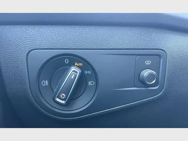 Volkswagen Tiguan (2022) — foto 17 van 26