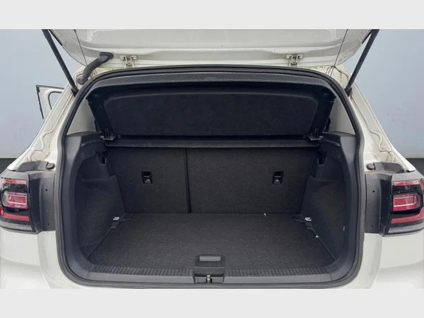 VOLKSWAGEN T-Cross (2019) — foto 24 van 24