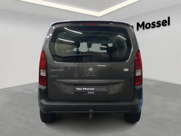 Peugeot Rifter (2021) — foto 12 van 18