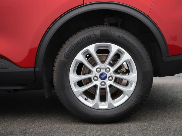 Ford Kuga (2022) — foto 5 van 38