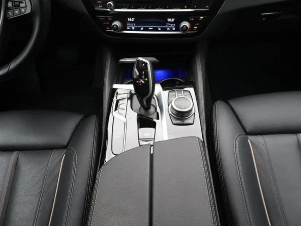 BMW 5 SW (G31LCI) (2020) — foto 9 van 28