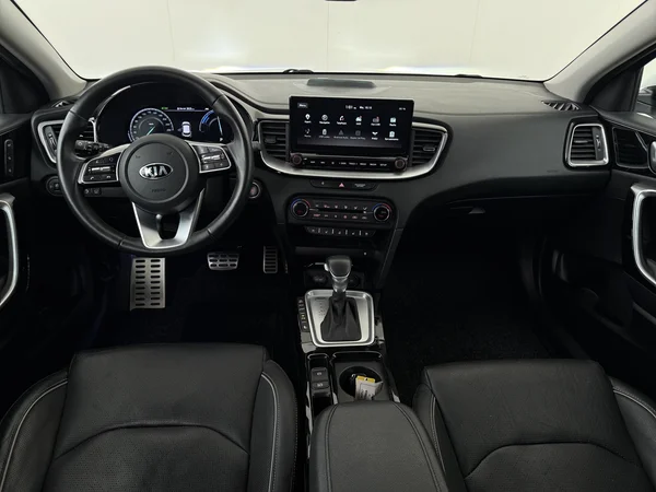 KIA XCeed (2021) — foto 33 van 33