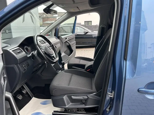 Volkswagen Caddy (2019) — foto 18 van 20