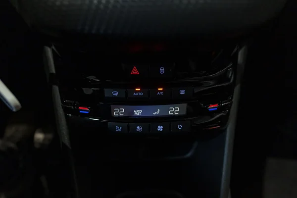 Peugeot 208 (2017) — foto 14 van 33