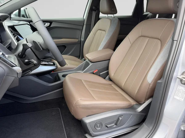 AUDI Q4 Sportback e-tron (2026) — foto 24 van 24