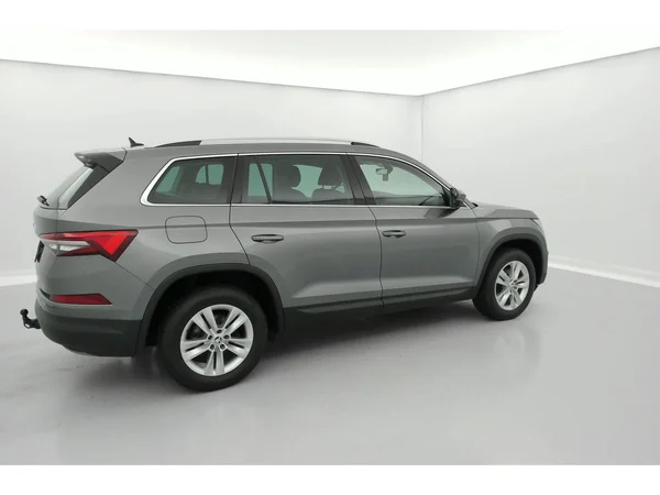 SKODA Kodiaq (2022) — foto 27 van 36