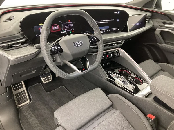 AUDI Q5 (2025) — foto 32 van 36